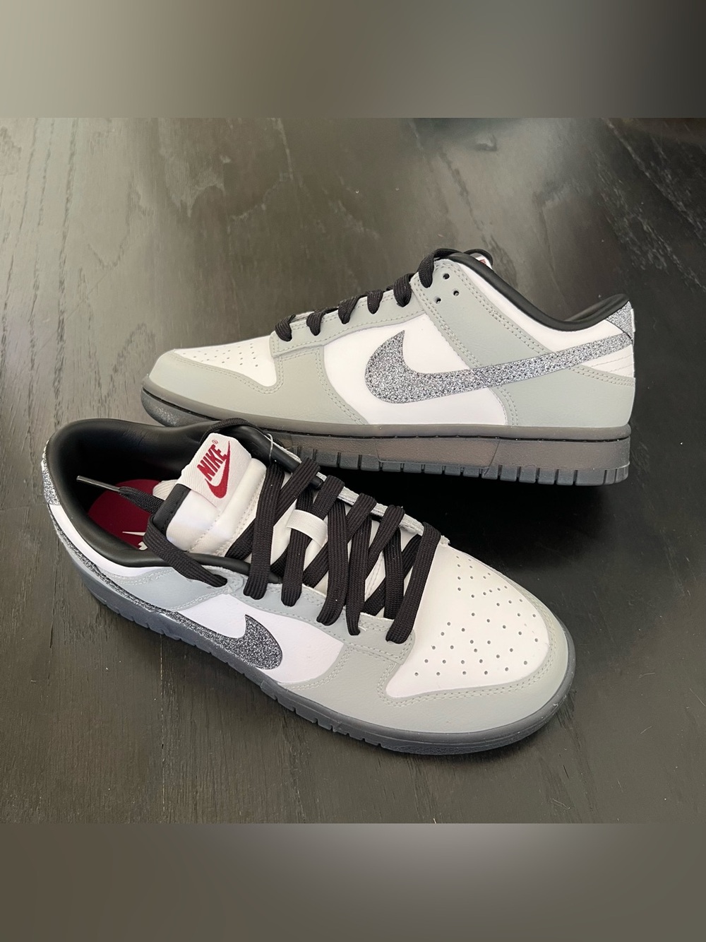 ✔️New✔️ NIKE Dunk Low LX 'Glitter Swoosh' - Picture 3 of 9